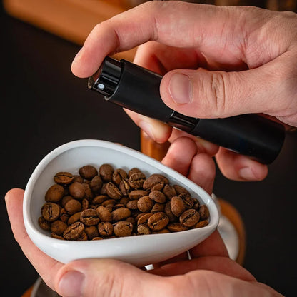 Portable Coffee Beans Dosing Cup Trays: Spray Humidifier Powder for Espresso Grinder - Anti-Fly & Anti-Static Espresso Accessories