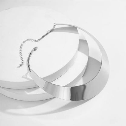 Exaggerated Chunky Metal Wire Choker Necklace – Gold Punk Collar, Wide Smooth Chain, Steampunk Jewelry for Women