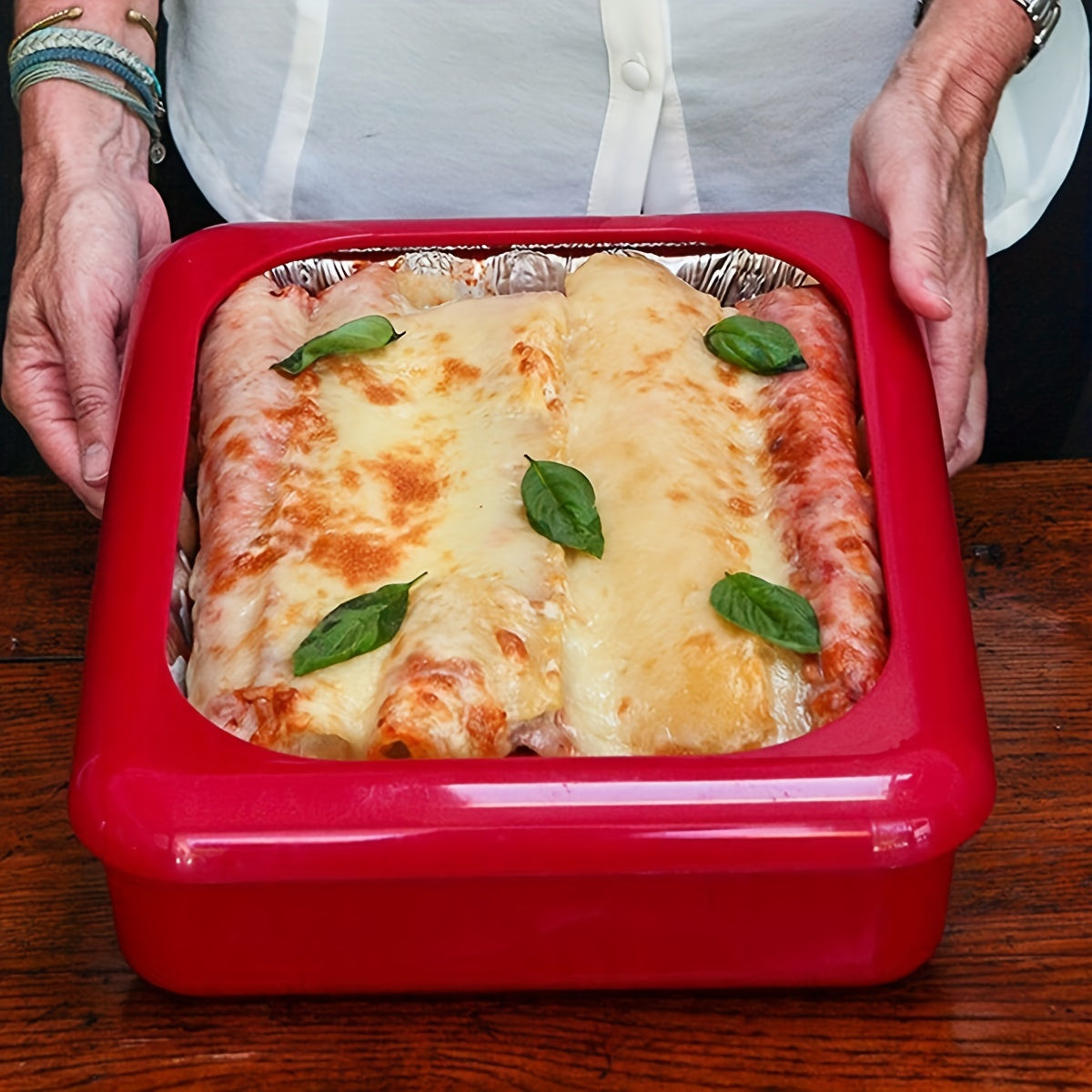 Portable Casserole Tableware - Indoor and Outdoor Picnic Box for BBQ, Baked Rice, and Clay Pot Dishes - Fresh-Keeping Silver Foil Pan